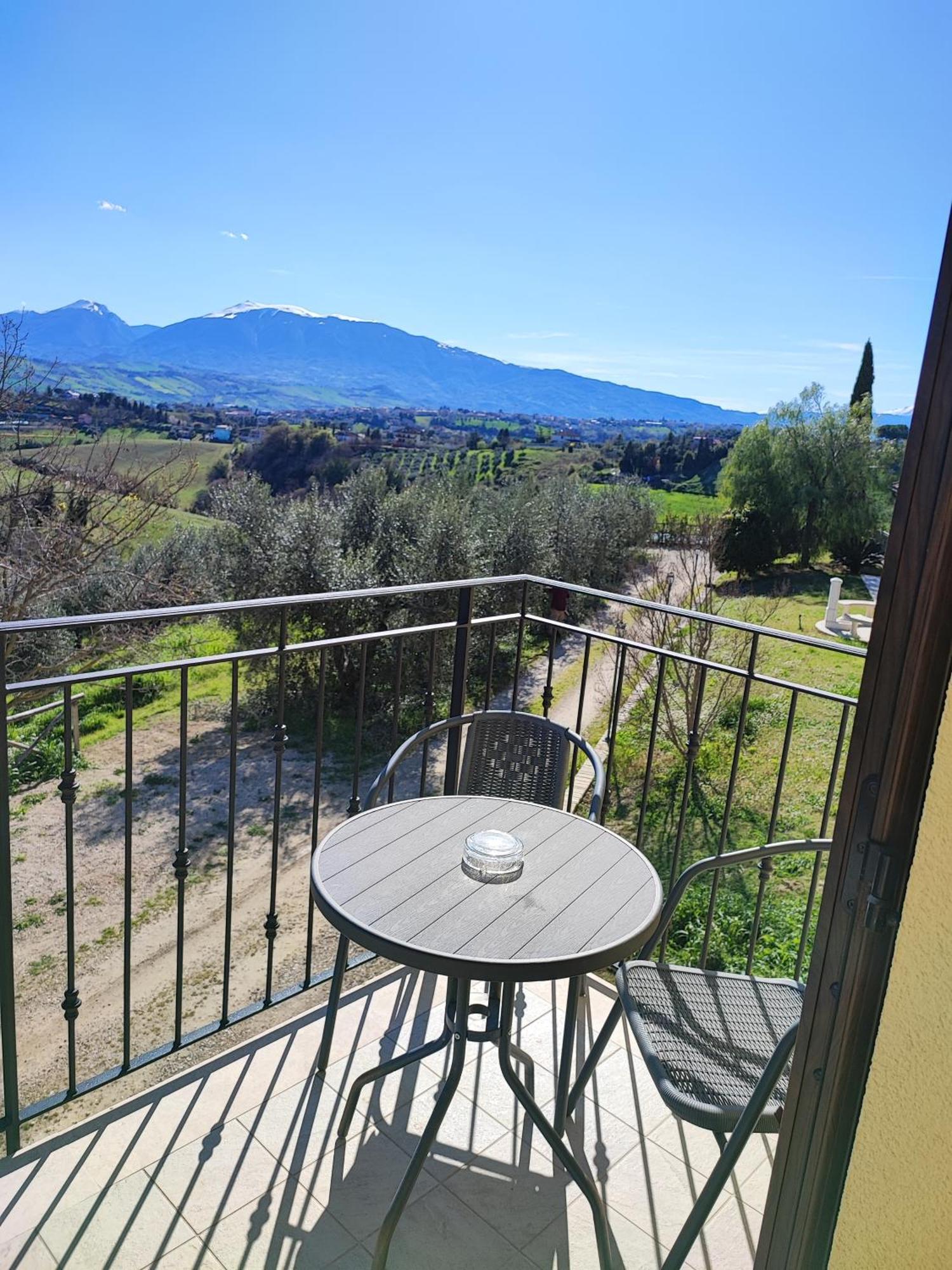Agriturismo Alla Solagna Colli del Tronto Eksteriør bilde